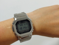 卡西欧G-SHOCK系列GMW-B5000D-1