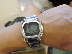 卡西欧G-SHOCK系列GMW-B5000D-1