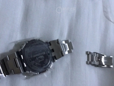 卡西欧G-SHOCK系列GMW-B5000D-1