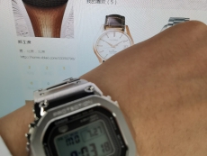 卡西欧G-SHOCK系列GMW-B5000D-1