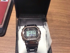 卡西欧G-SHOCK系列GMW-B5000D-1