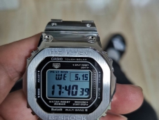 卡西欧G-SHOCK系列GMW-B5000D-1