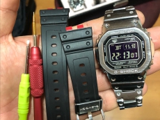 卡西欧G-SHOCK系列GMW-B5000D-1