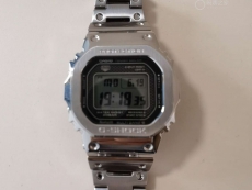 卡西欧G-SHOCK系列GMW-B5000D-1