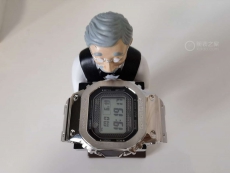 卡西欧G-SHOCK系列GMW-B5000D-1