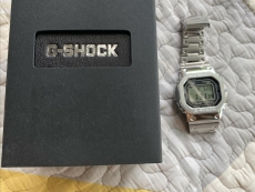 卡西欧G-SHOCK系列GMW-B5000D-1