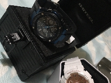 卡西欧G-SHOCK系列GST-W300G-1A2