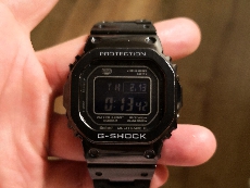 卡西欧G-SHOCK系列GMW-B5000GD-1