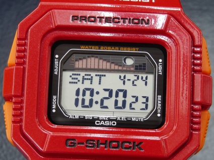 卡西欧G-SHOCK系列GLX-5500A-4D