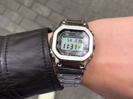 卡西歐G-SHOCK系列GMW-B5000D-1