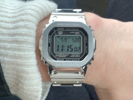 卡西欧G-SHOCK系列GMW-B5000D-1