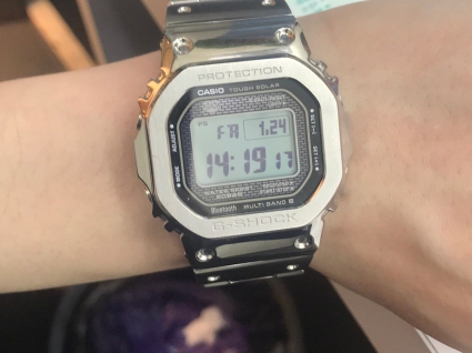 卡西欧G-SHOCK系列GMW-B5000D-1