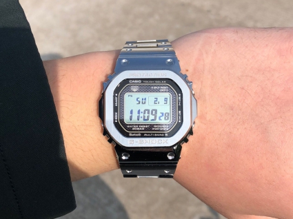 卡西欧G-SHOCK系列GMW-B5000D-1