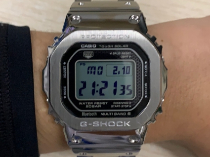 卡西欧G-SHOCK系列GMW-B5000D-1