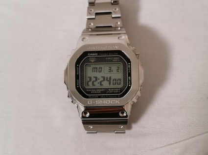 卡西欧G-SHOCK系列GMW-B5000D-1