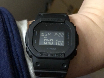 卡西欧G-SHOCK系列DW-5600BB-1