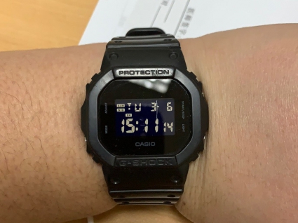 卡西欧G-SHOCK系列DW-5600BB-1