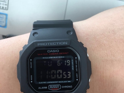 卡西欧G-SHOCK系列DW-5600HR-1