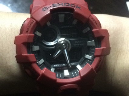 卡西欧G-SHOCK系列GA-700-4A