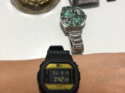 卡西欧G-SHOCK系列DW-5600NE-1