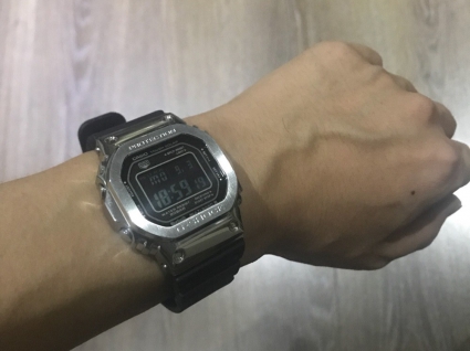 卡西欧G-SHOCK系列GMW-B5000-1