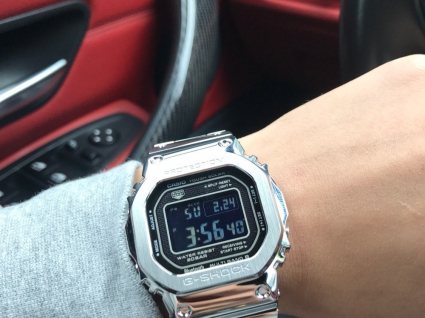 卡西欧G-SHOCK系列GMW-B5000-1