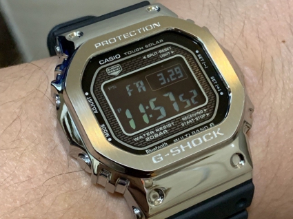 卡西欧G-SHOCK系列GMW-B5000-1