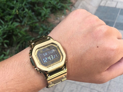 卡西欧G-SHOCK系列GMW-B5000GD-9