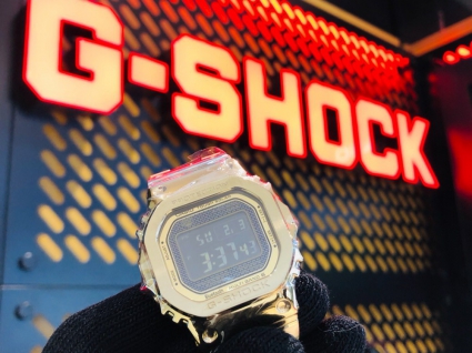 卡西欧G-SHOCK系列GMW-B5000GD-9