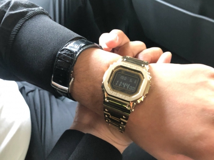 卡西欧G-SHOCK系列GMW-B5000GD-9