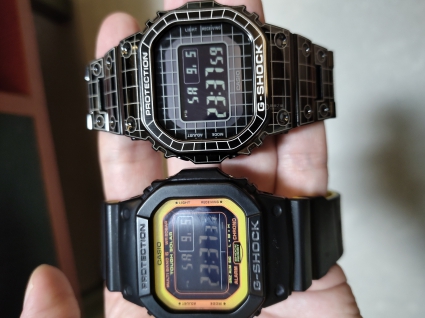 卡西欧G-SHOCK系列GMW-B5000CS-1PR