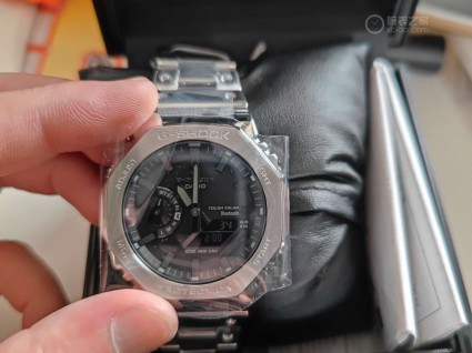 卡西欧G-SHOCK系列GM-B2100D-1APRT