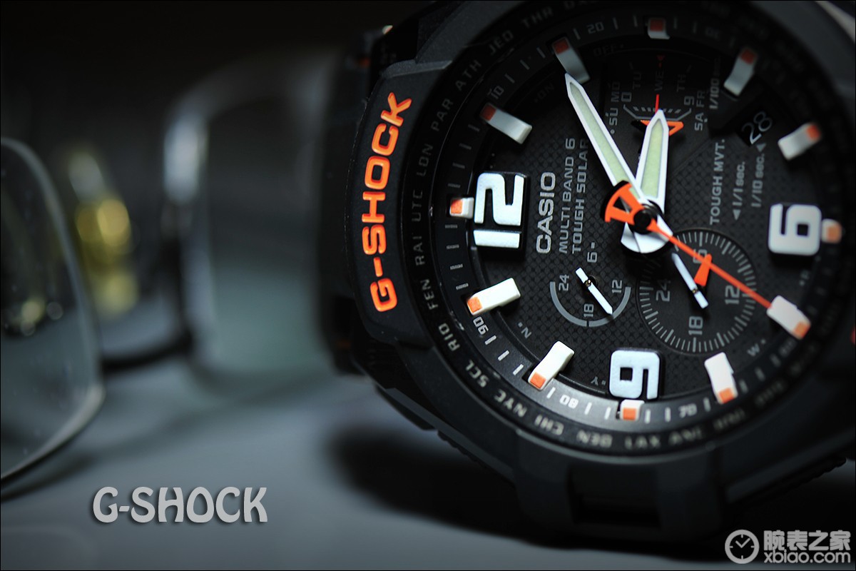 卡西欧G-SHOCK系列GW-4000-1A