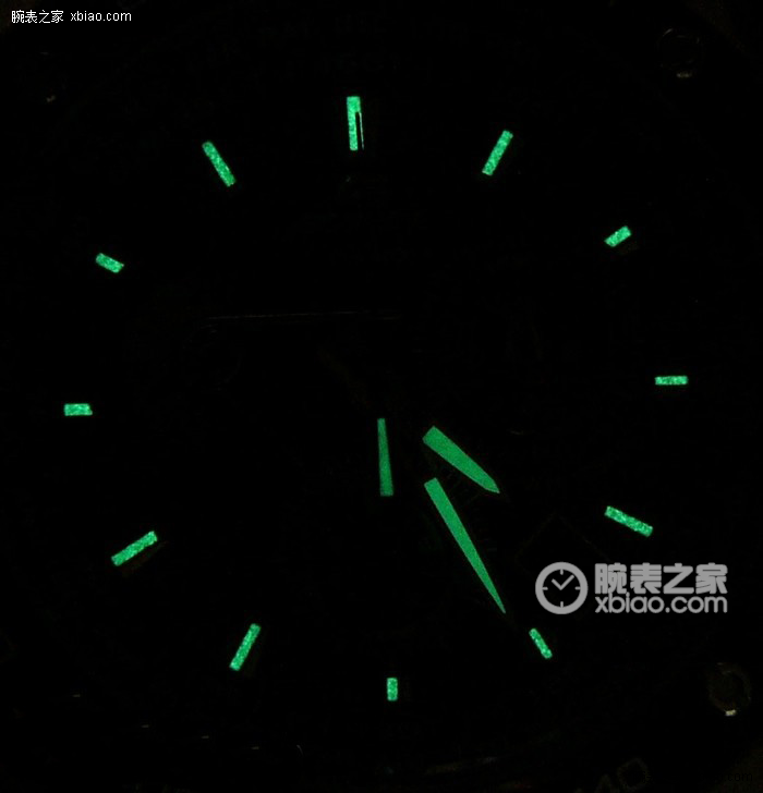 卡西欧EDIFICE系列EFE-500D-1AV