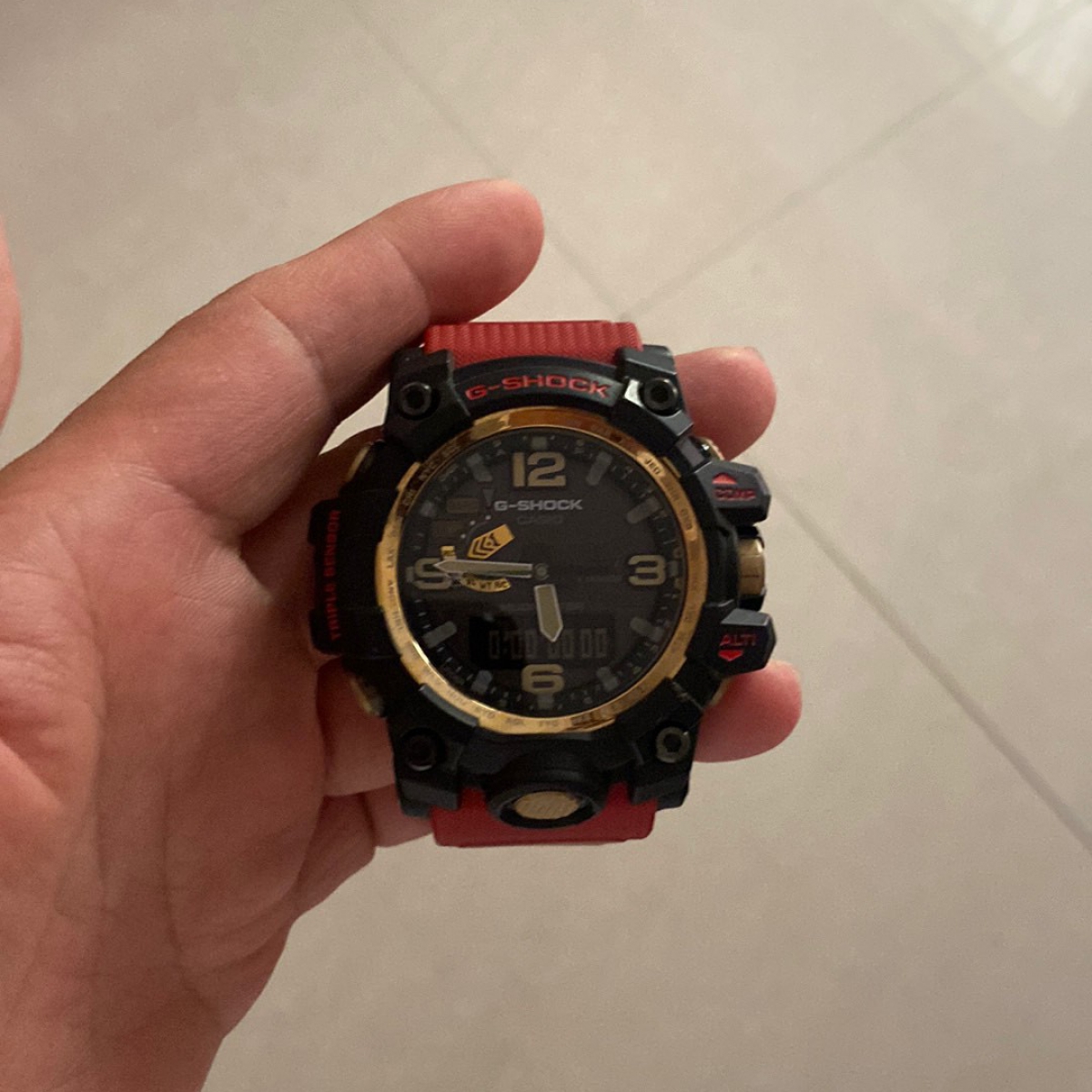 卡西欧G-SHOCK系列GWG-1000GB-4A