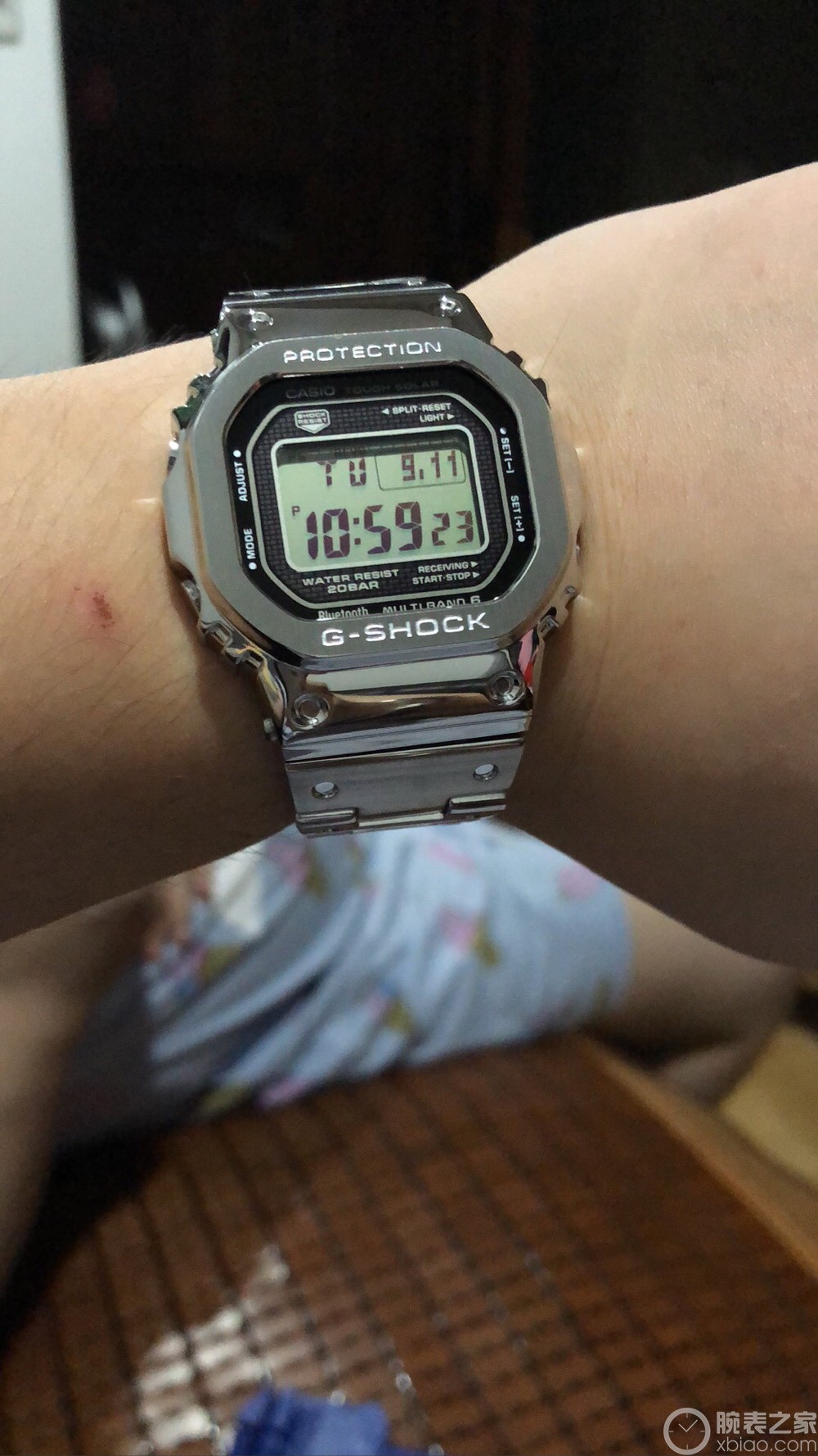 卡西歐G-SHOCK系列GMW-B5000D-1