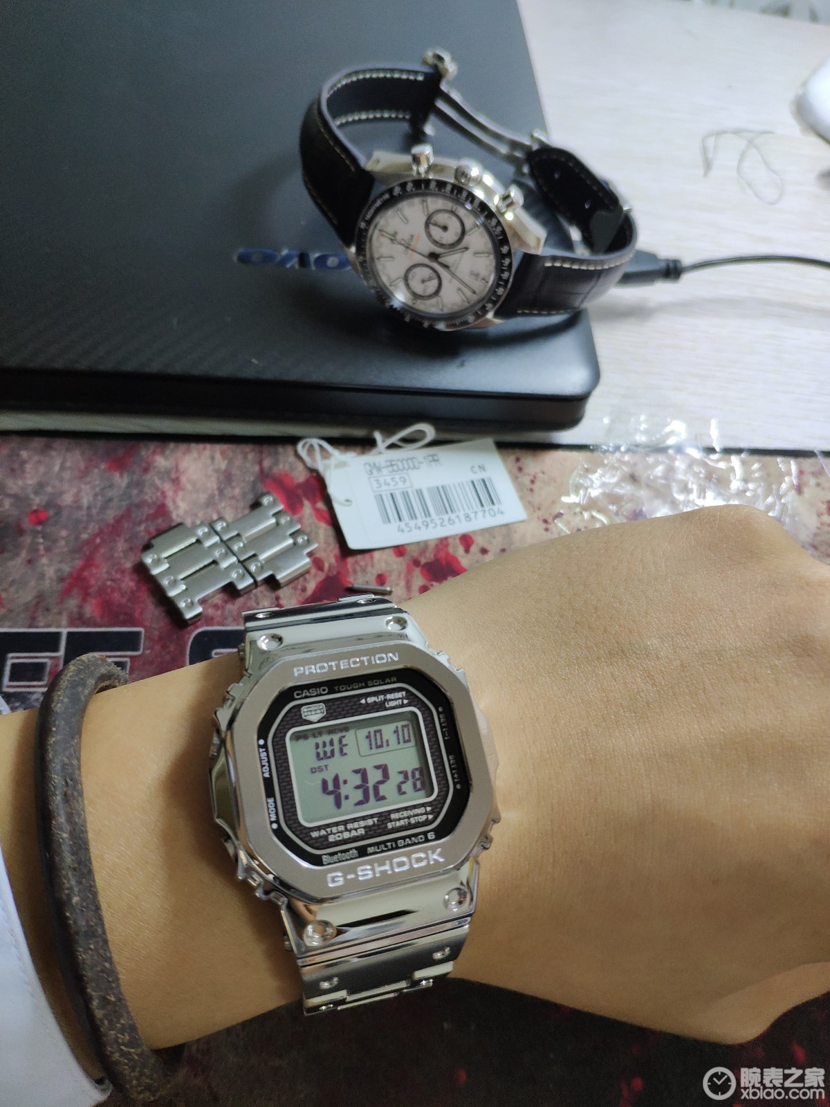 卡西欧G-SHOCK系列GMW-B5000D-1