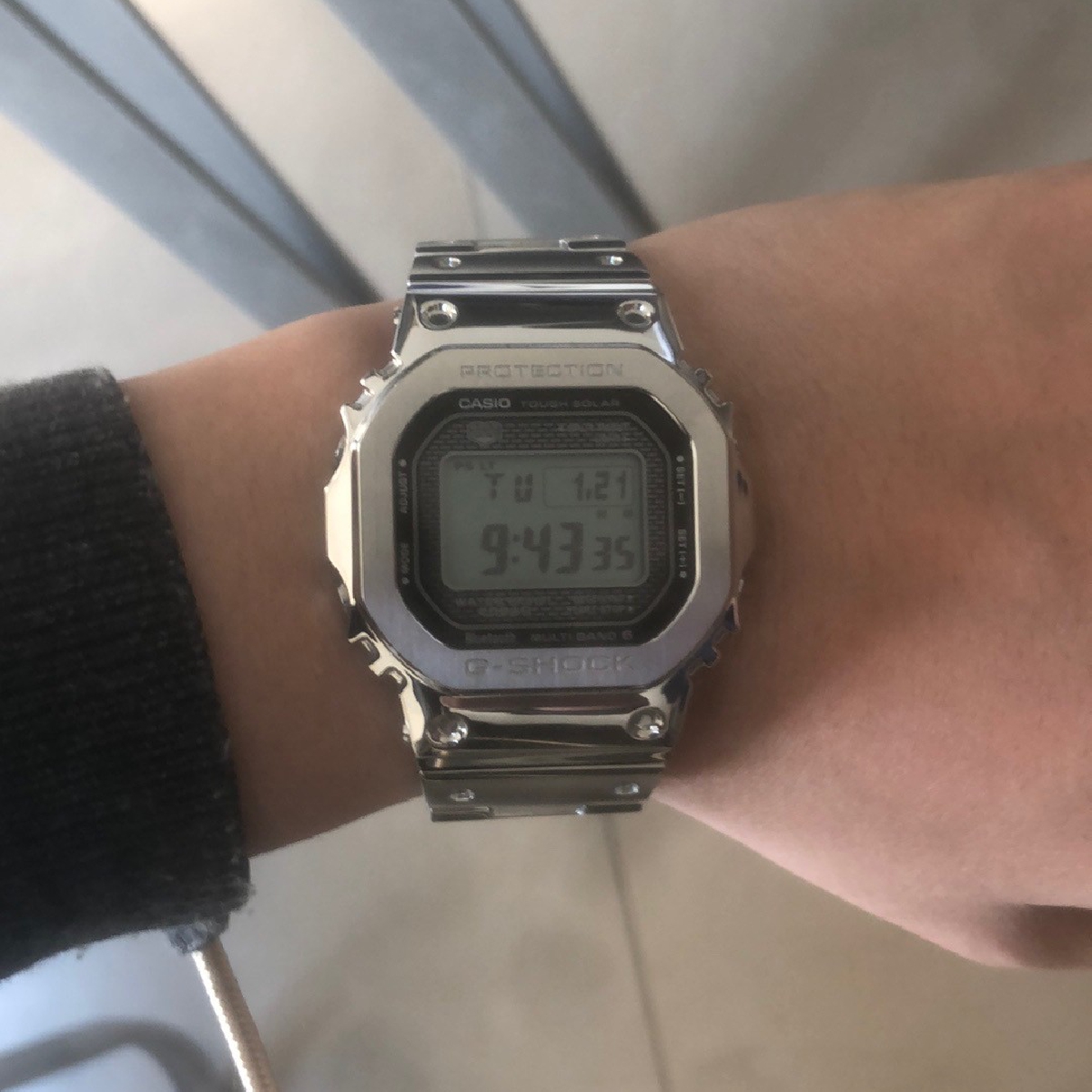 卡西欧G-SHOCK系列GMW-B5000D-1