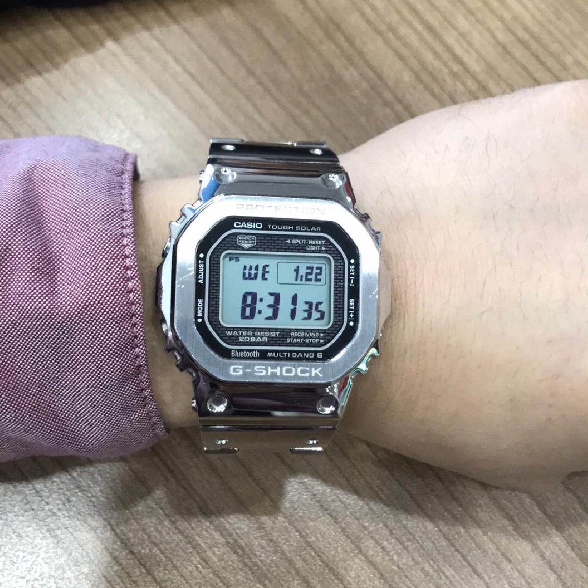 卡西欧G-SHOCK系列GMW-B5000D-1