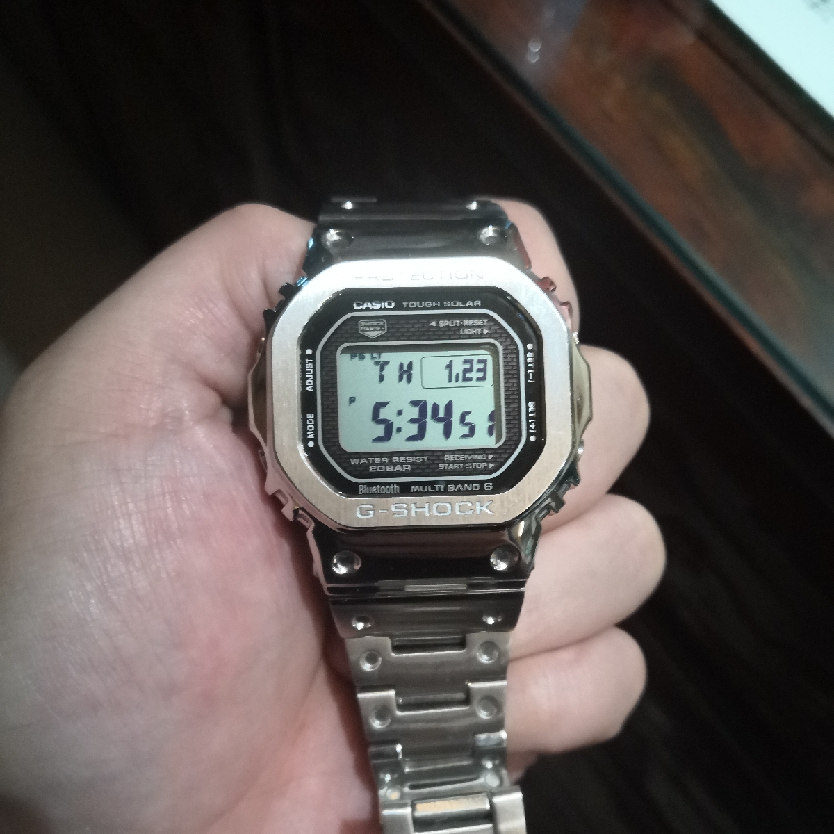 卡西欧G-SHOCK系列GMW-B5000D-1