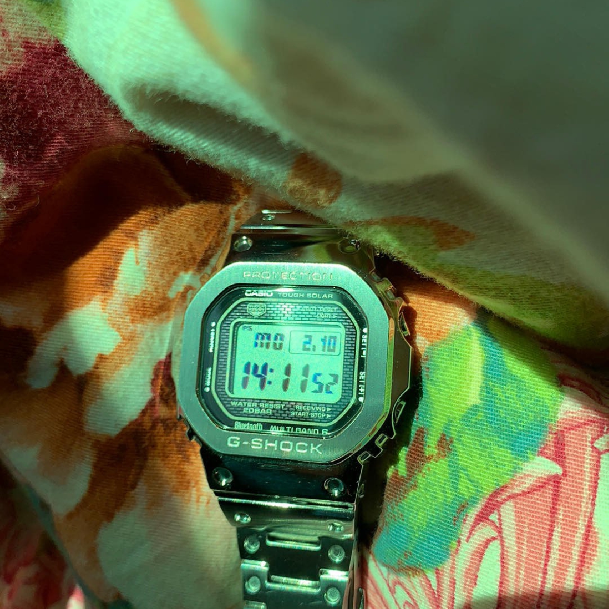 卡西欧G-SHOCK系列GMW-B5000D-1