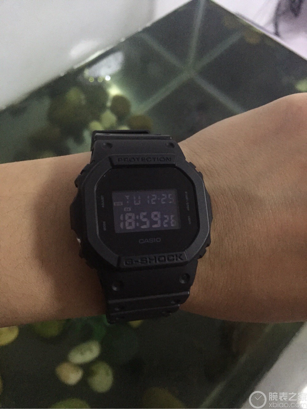 卡西欧G-SHOCK系列DW-5600BB-1