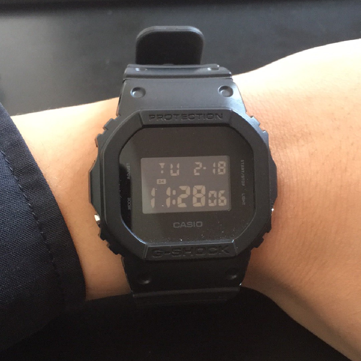 卡西欧G-SHOCK系列DW-5600BB-1