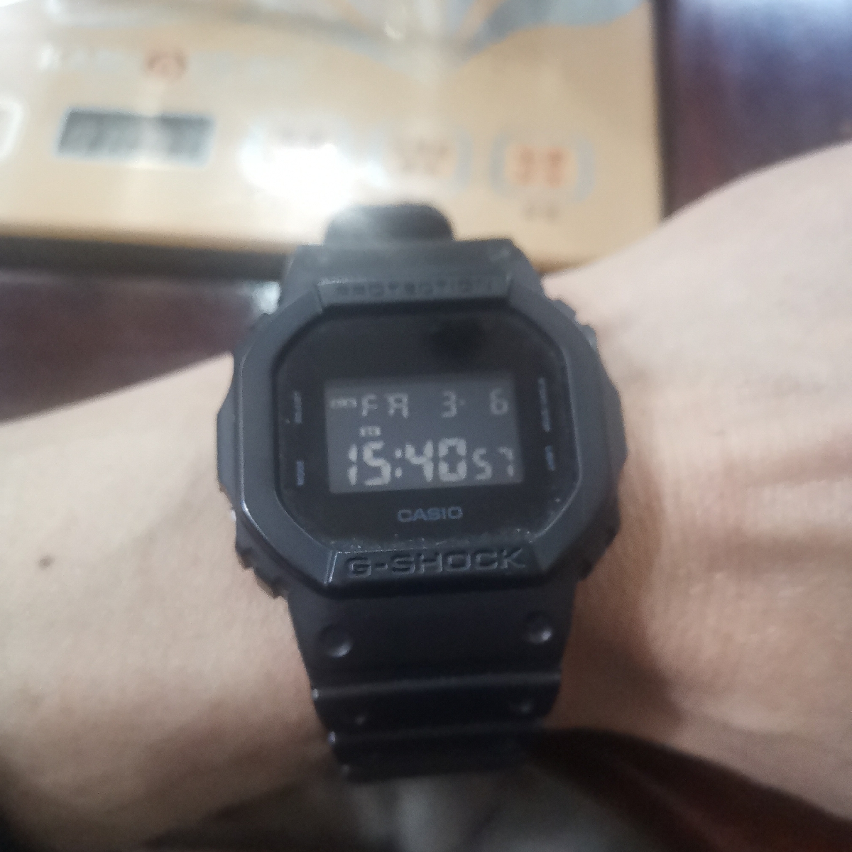 卡西欧G-SHOCK系列DW-5600BB-1