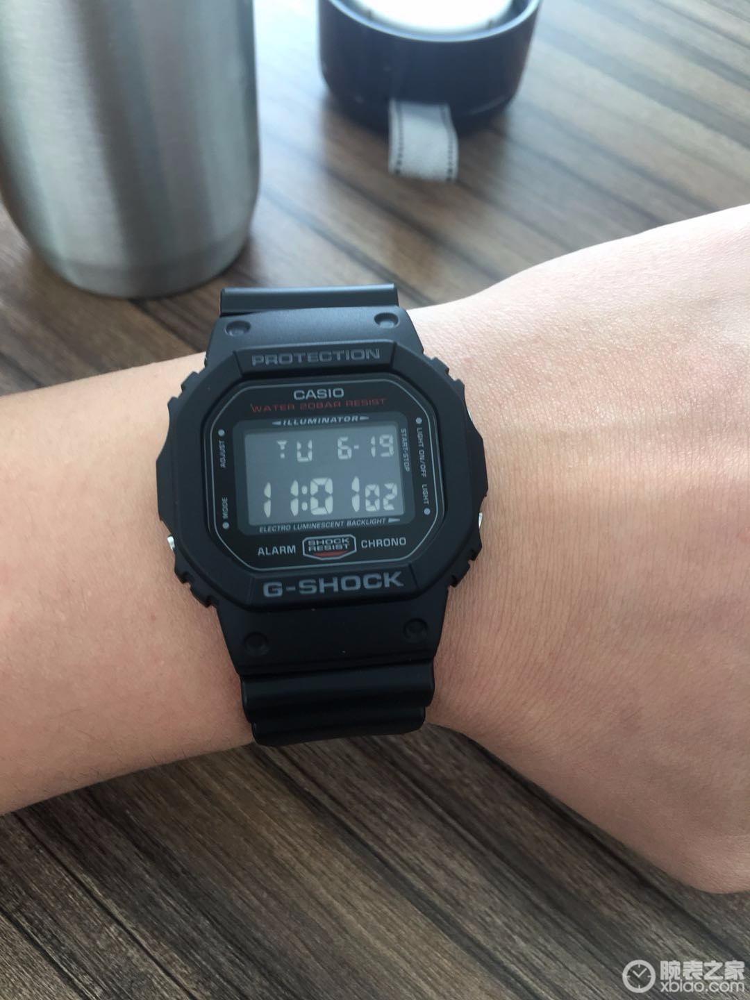 卡西欧G-SHOCK系列DW-5600HR-1