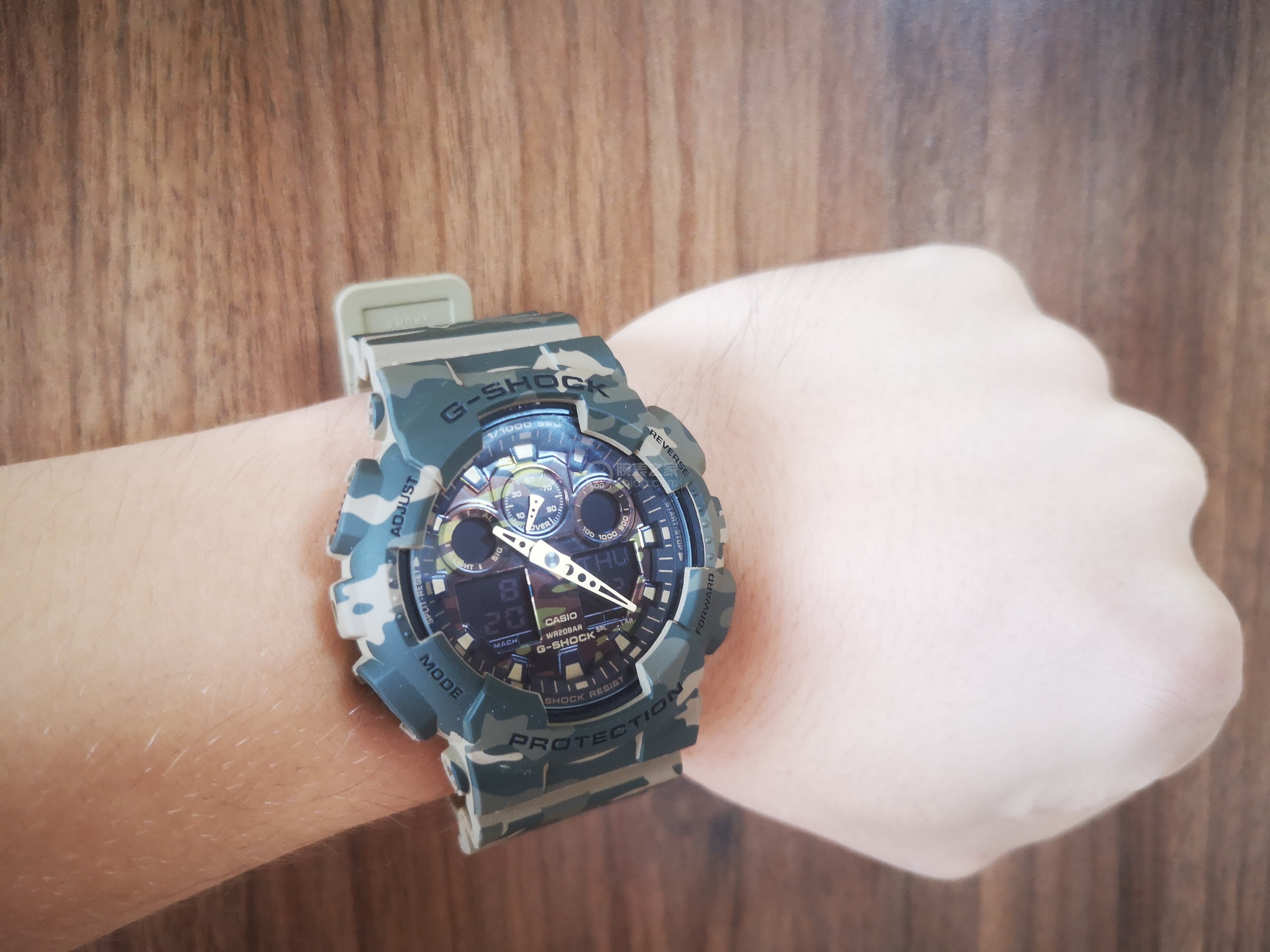 卡西欧G-SHOCK系列GA-100CM-5A