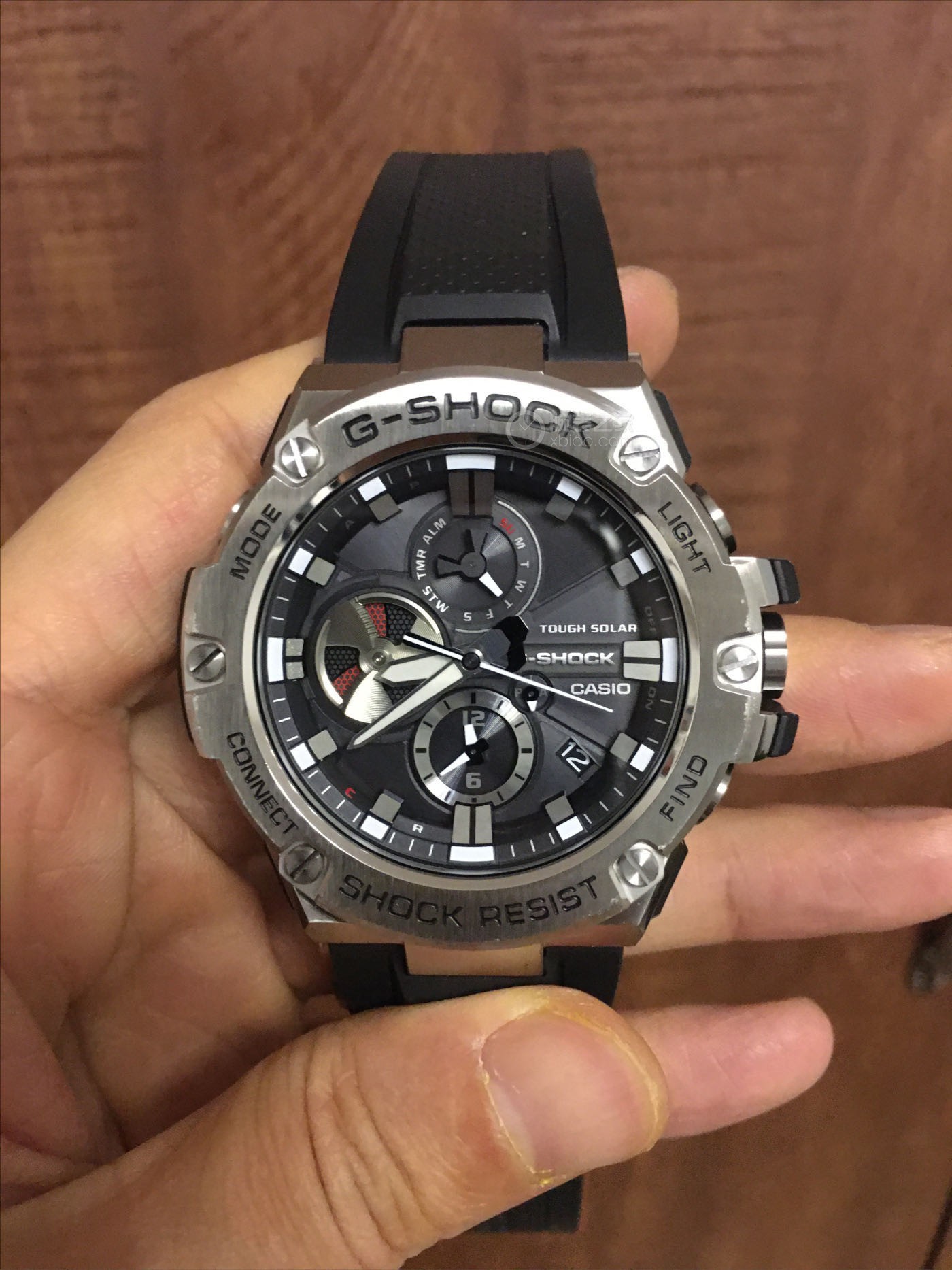 卡西欧G-SHOCK系列GST-B100-1A