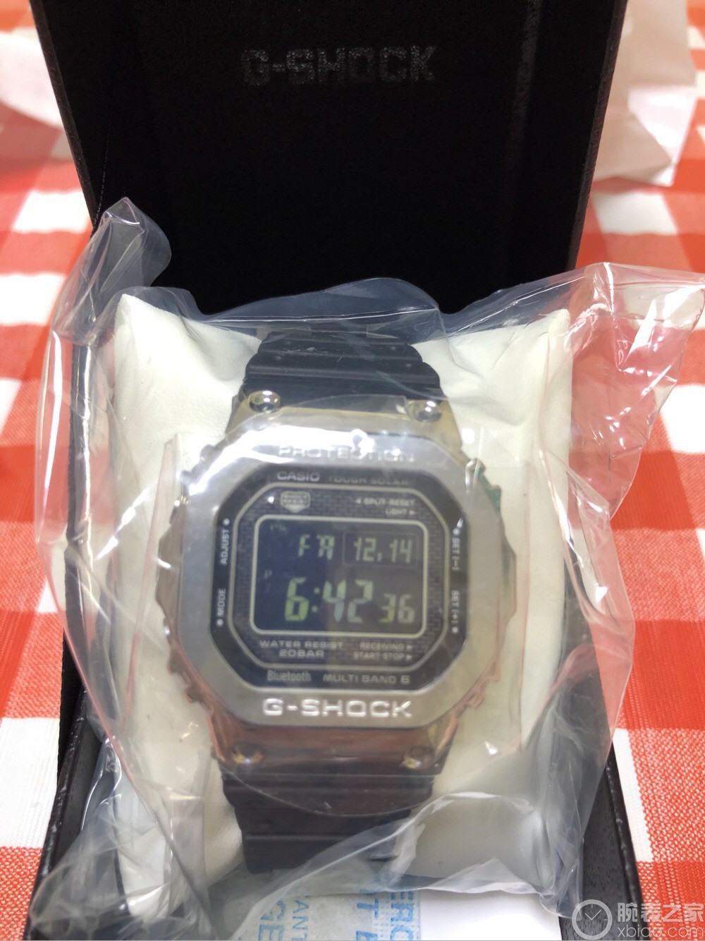 卡西欧G-SHOCK系列GMW-B5000-1