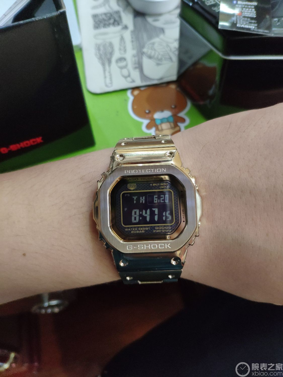 卡西欧G-SHOCK系列GMW-B5000GD-9