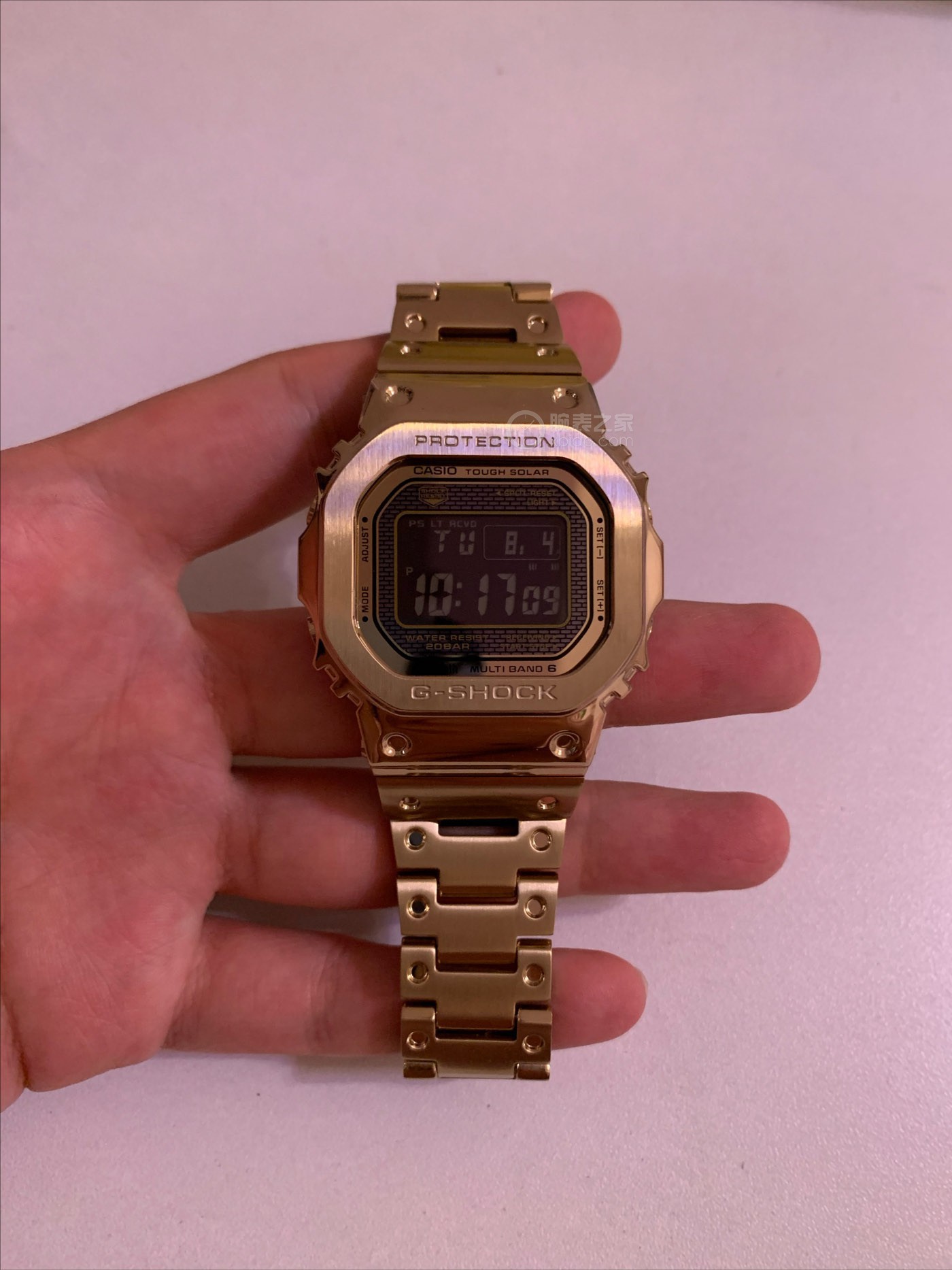 卡西欧G-SHOCK系列GMW-B5000GD-9